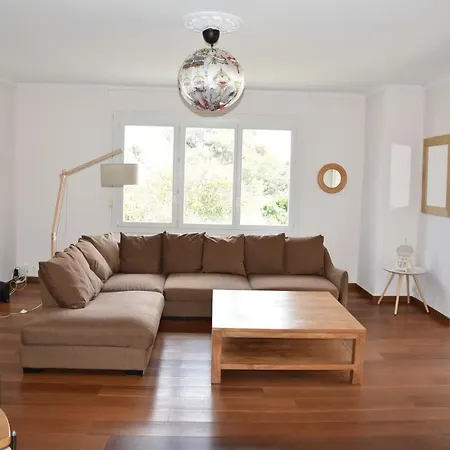 Apartment Fabregas *